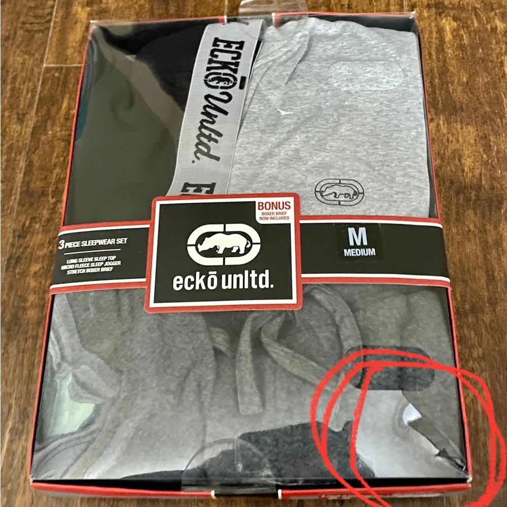 Ecko Unltd Gray and Black Sleepwear Set